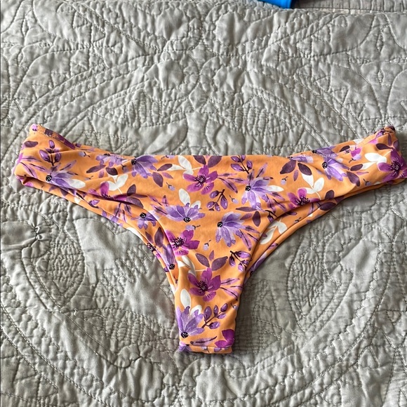 Midori Brayden floral Bikini Bottoms - Picture 1 of 4